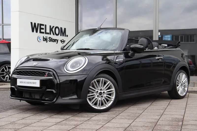 MINI Cabrio (2022)