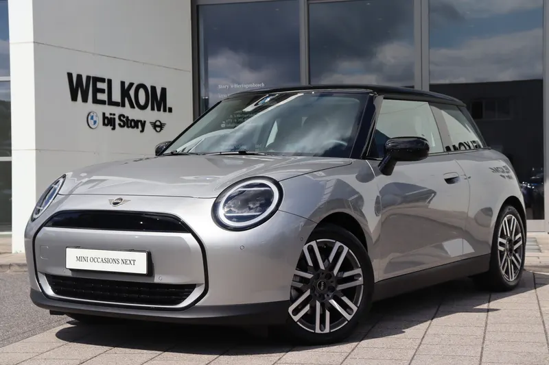 MINI Hatchback (2024)