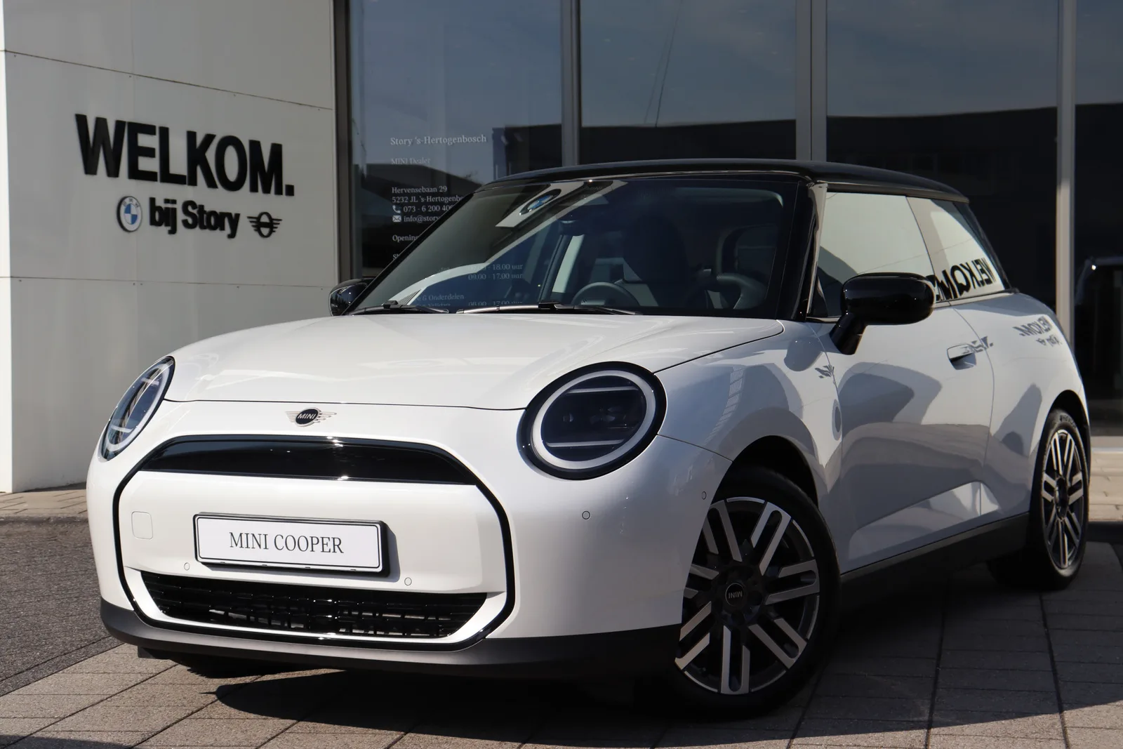MINI Hatchback (2026) — foto 1