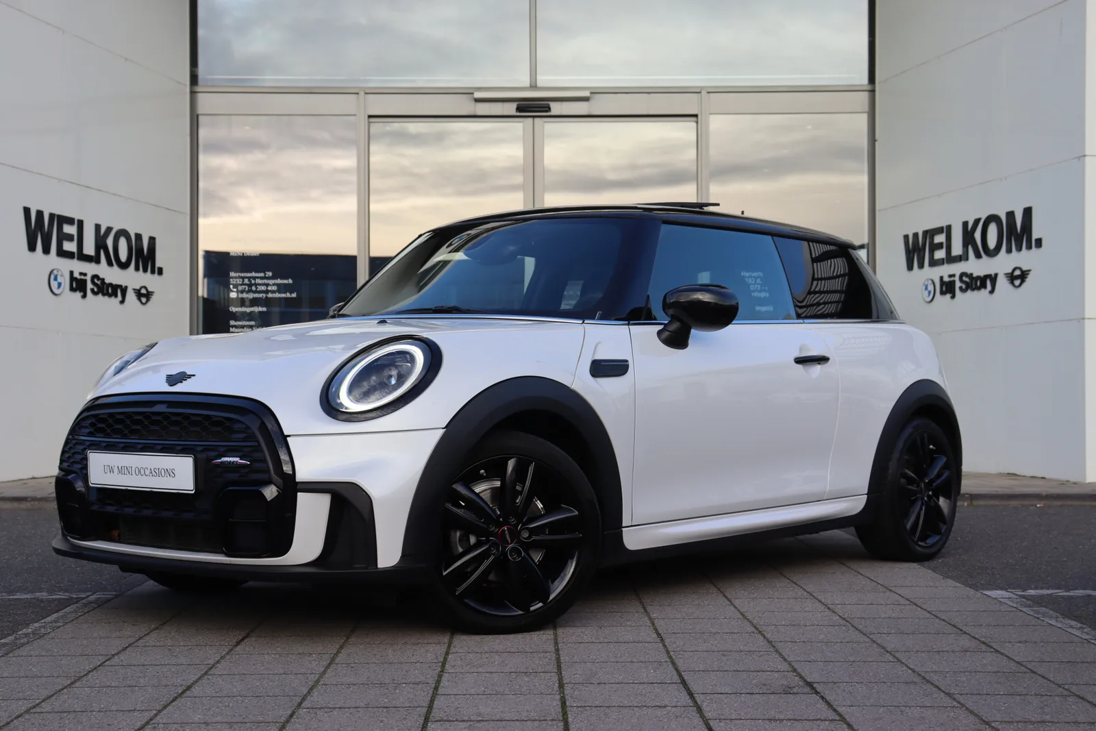 MINI Hatchback (2023) — foto 1