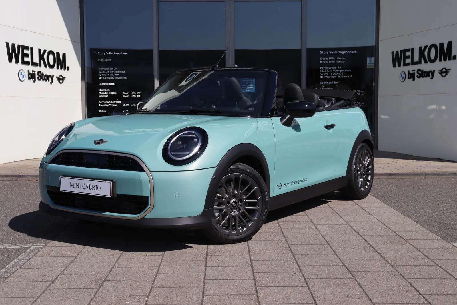 MINI Cabrio (2026) — foto 1