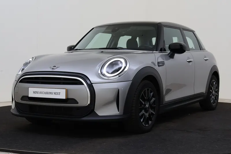 MINI Hatchback (2023)