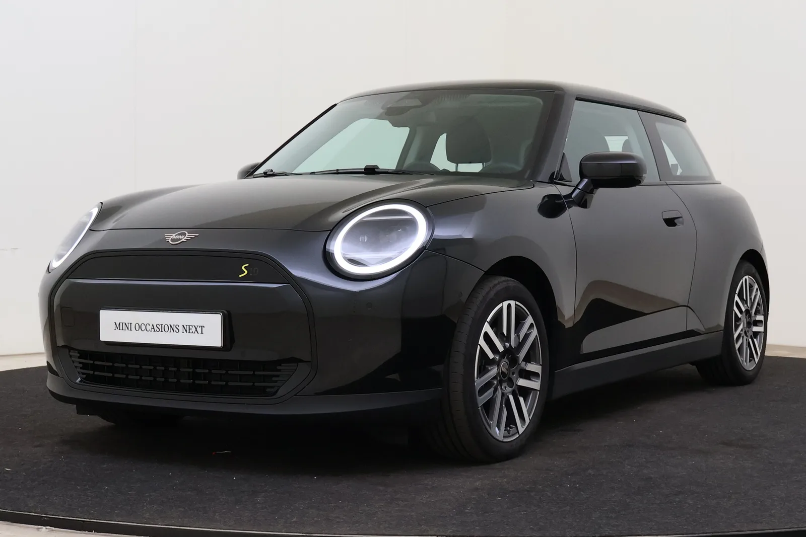 MINI Hatchback (2024) — foto 1