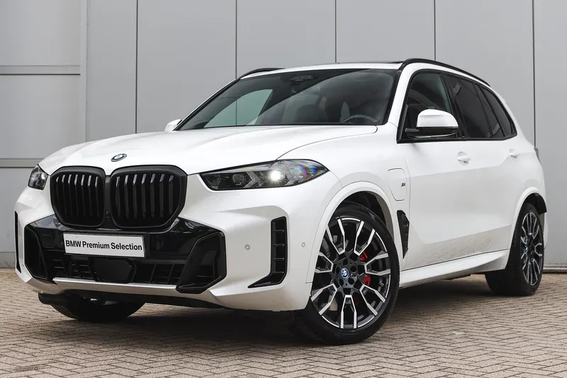 BMW X5 (2024)