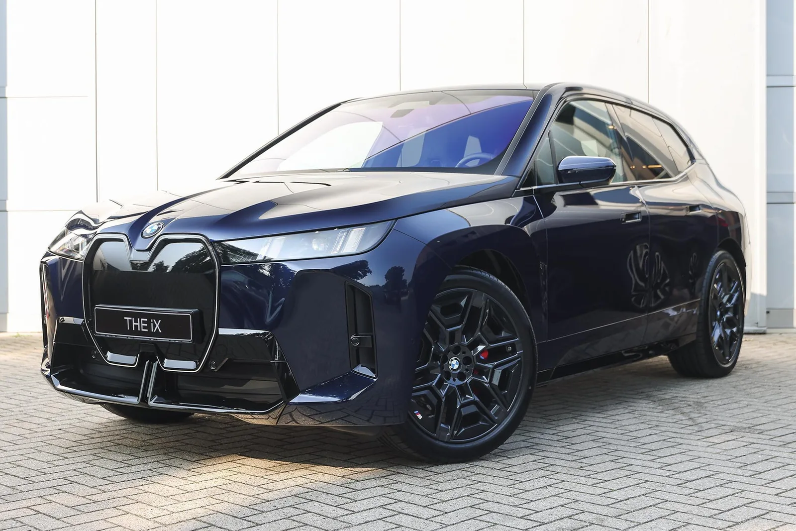 BMW iX (2026) — foto 1