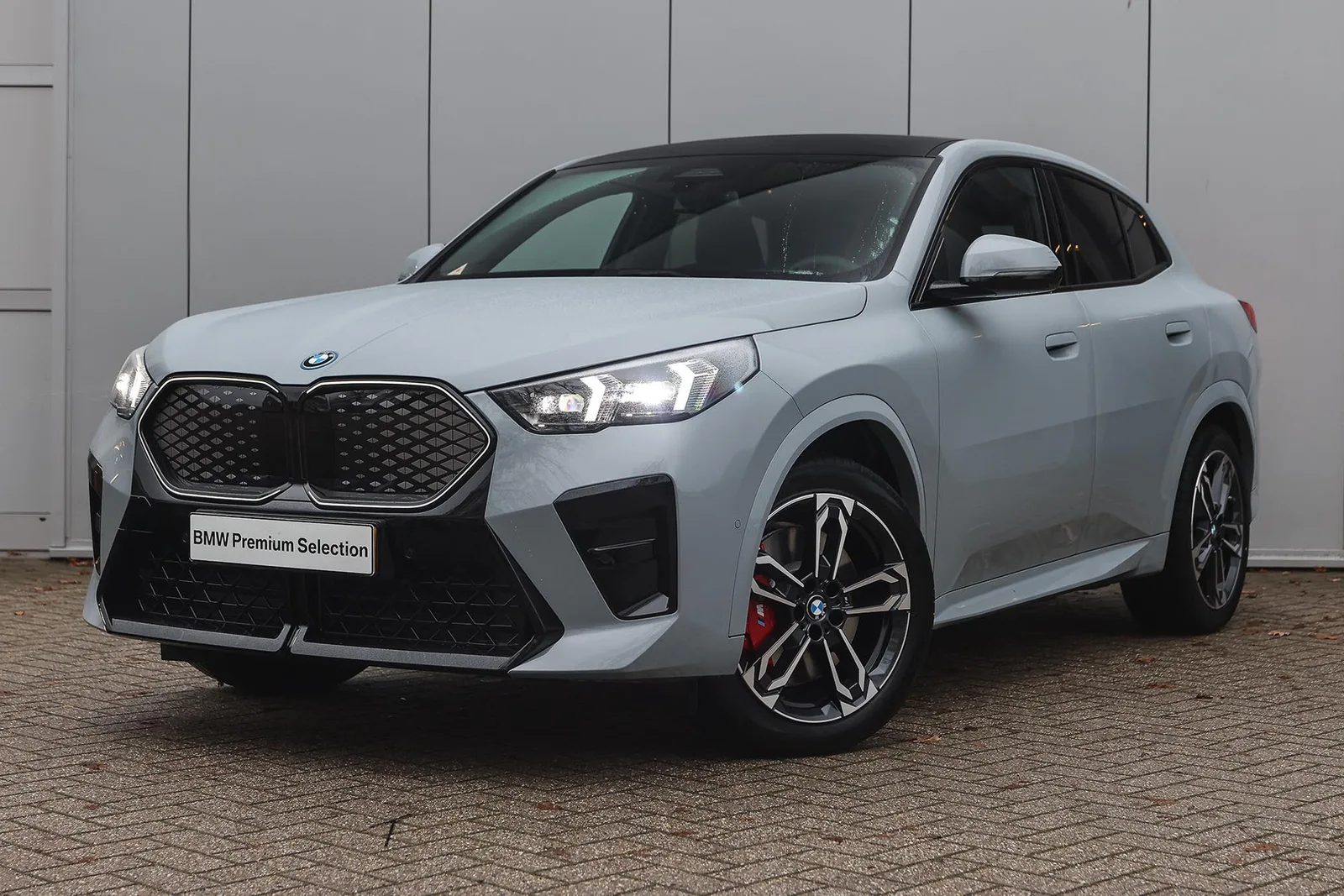 BMW iX2 (2025) — foto 1