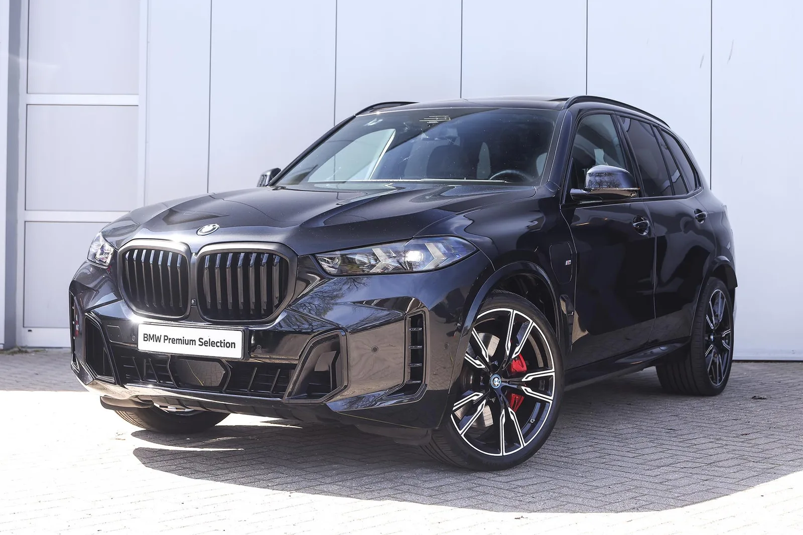 BMW X5 (2024) — foto 1