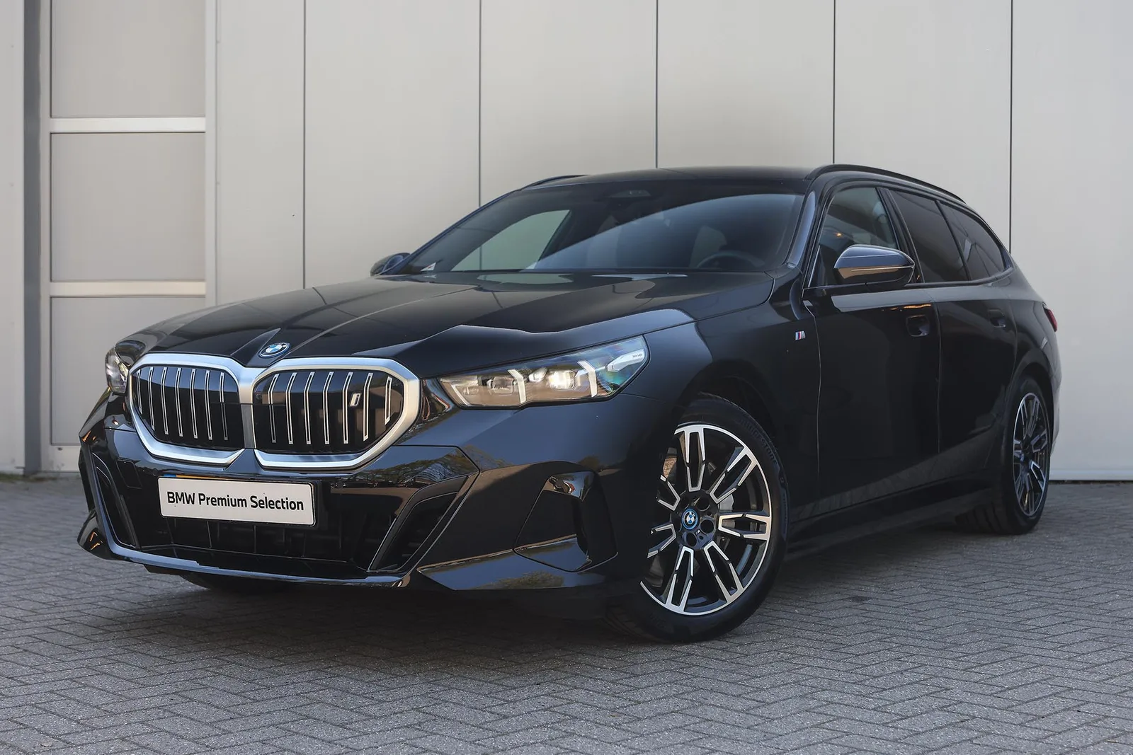 BMW i5 (2026) — foto 1