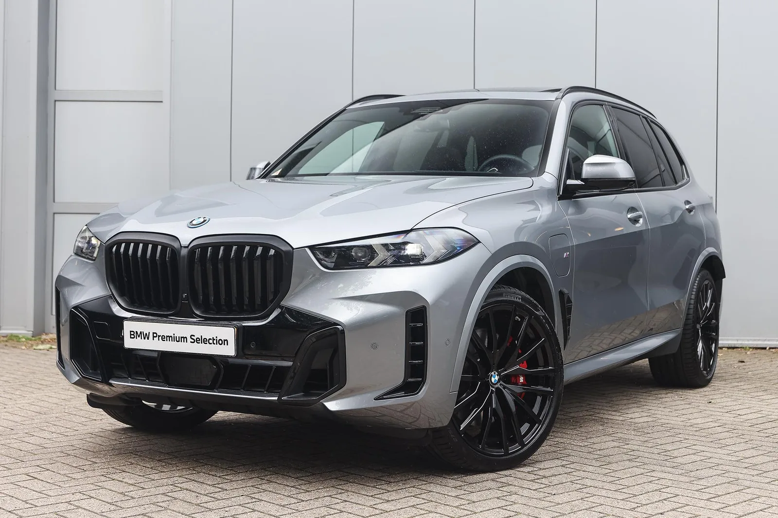BMW X5 (2025) — foto 1