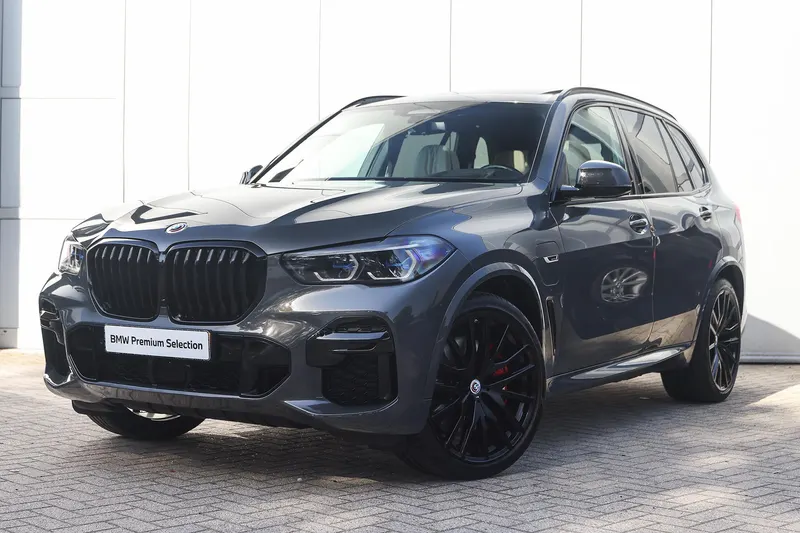 BMW X5 (2023)
