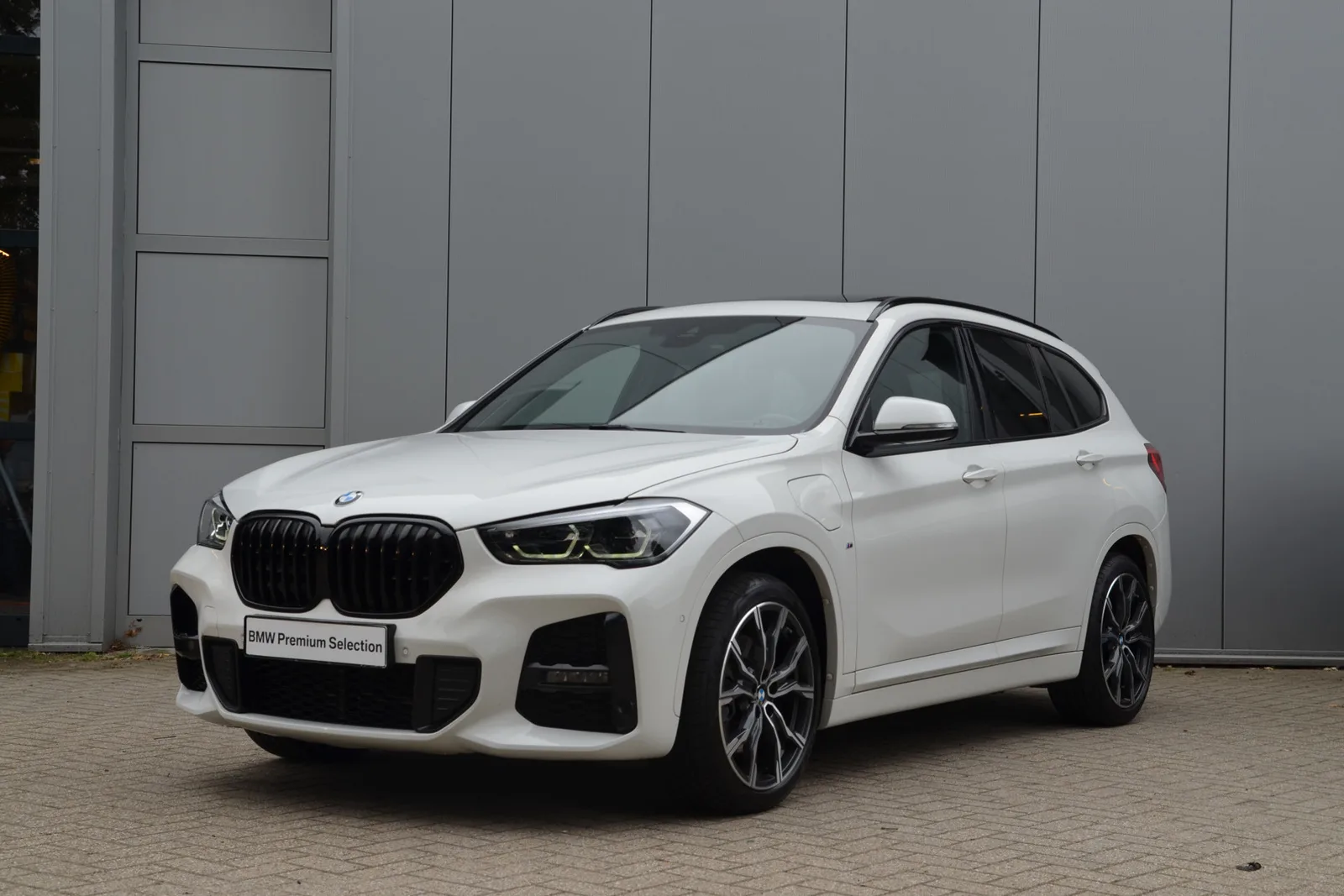 BMW X1 (2021) — foto 1