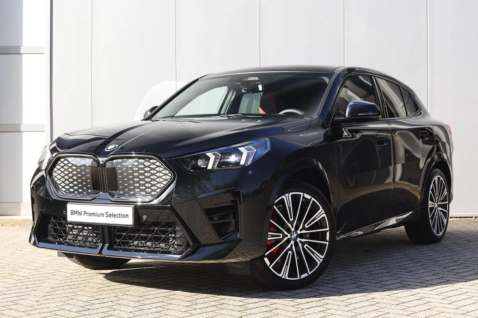 BMW iX2 (2025) — foto 1