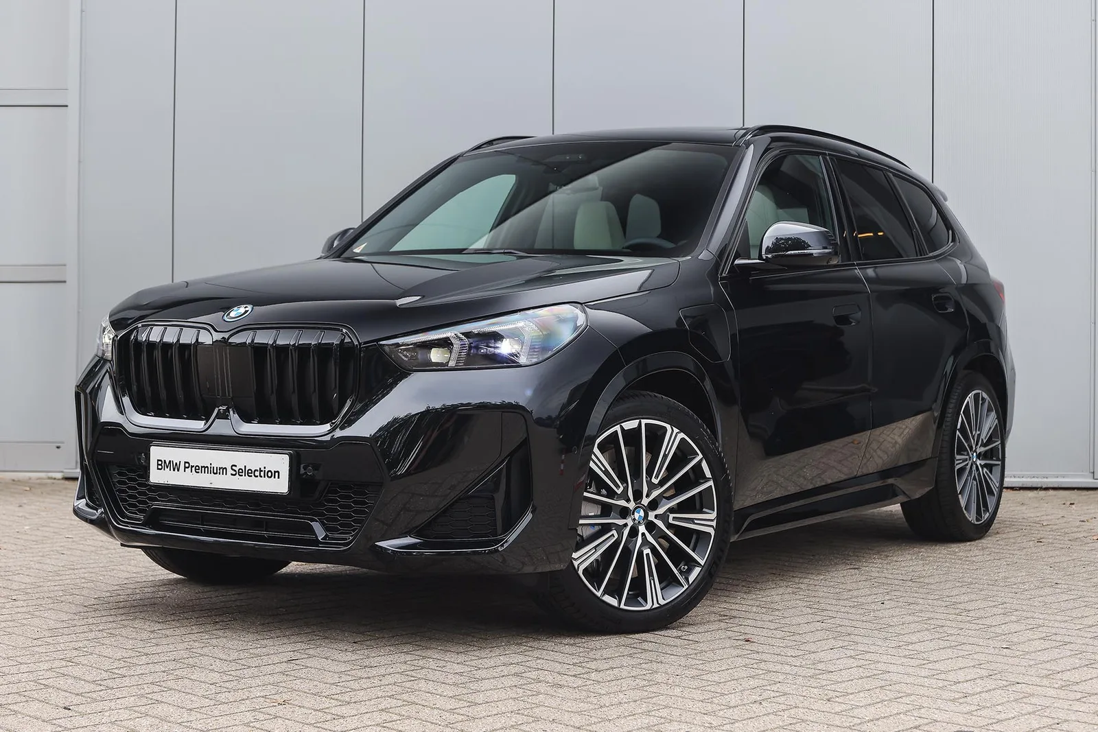BMW X1 (2026) — foto 1