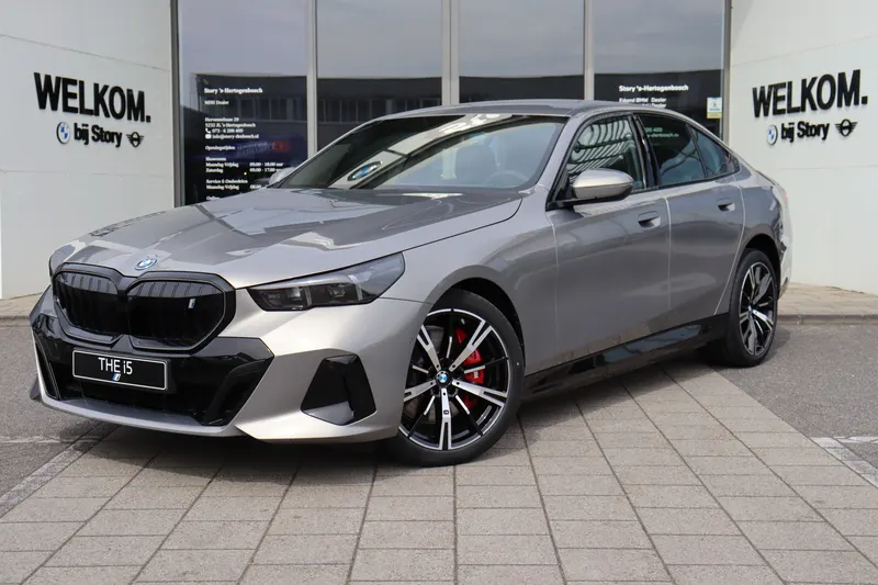 BMW i5 (2026)