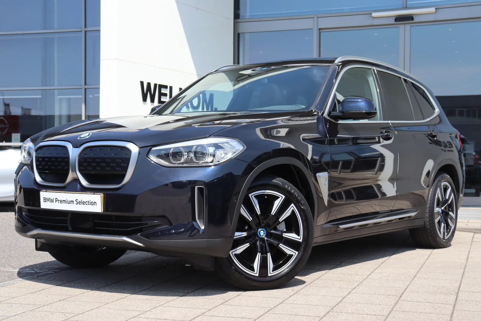 BMW iX3 (2021) — foto 1