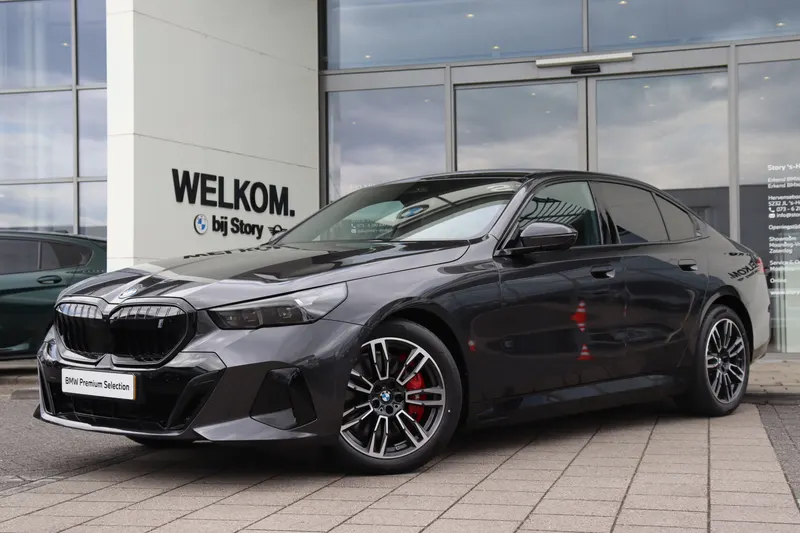 BMW i5 (2025)