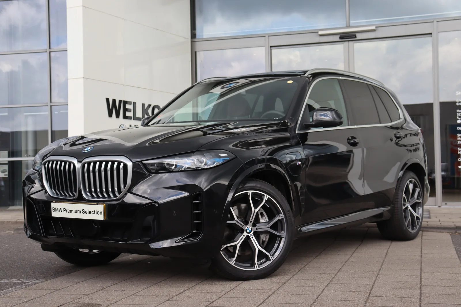 BMW X5 (2025) — foto 1