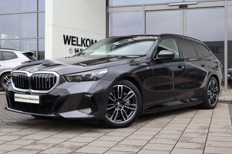 BMW i5 (2025)