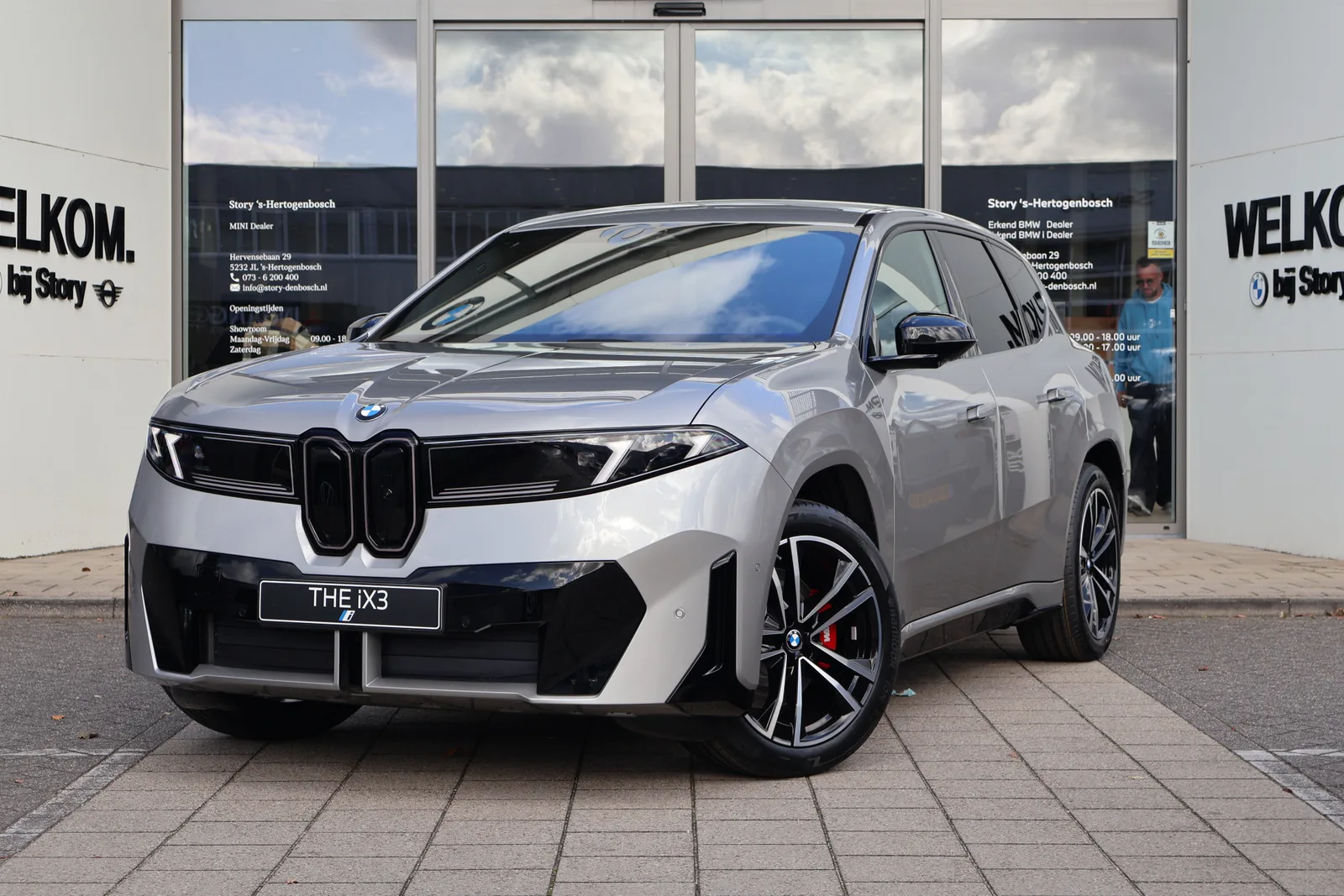BMW iX3 (2026) — foto 1