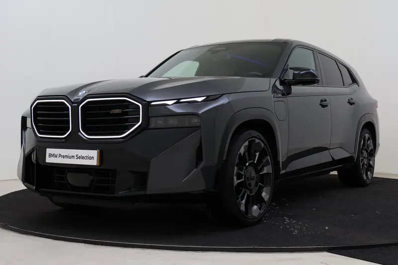 BMW XM (2023)