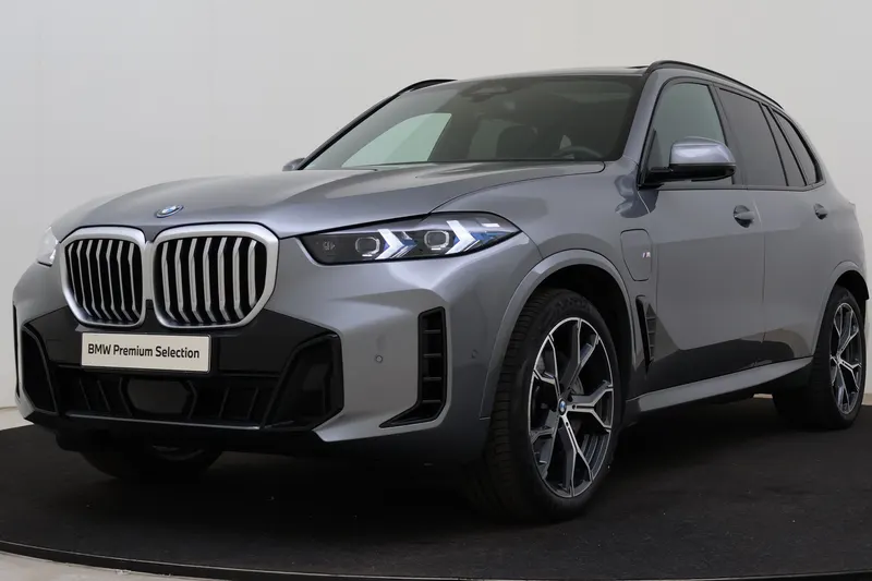 BMW X5 (2025)