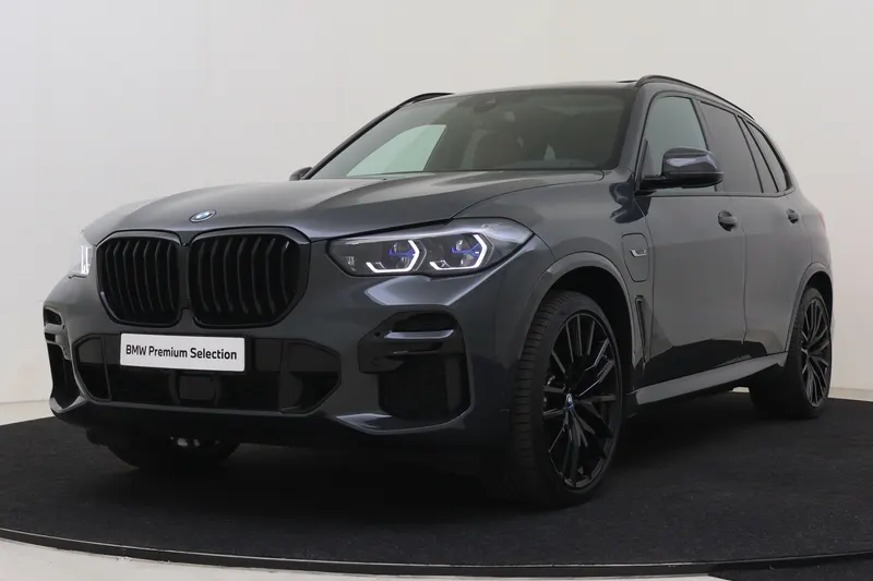 BMW X5 (2022)