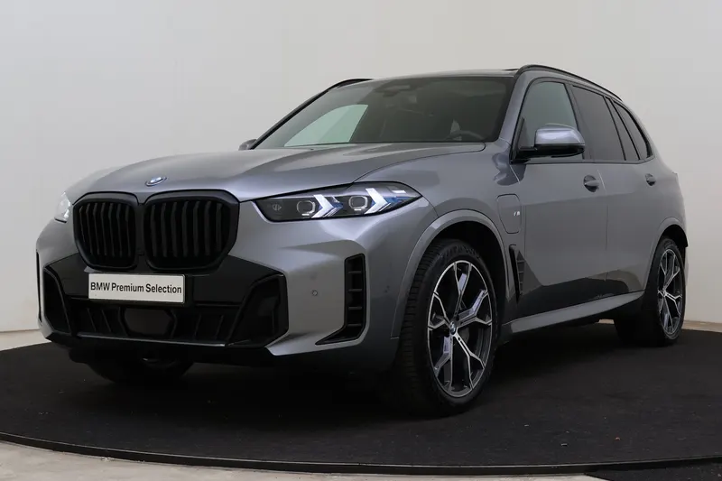 BMW X5 (2025)