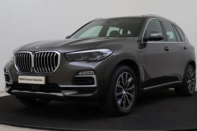 BMW X5 (2021)