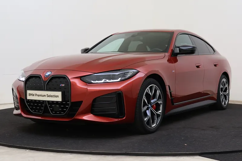BMW i4 (2023)