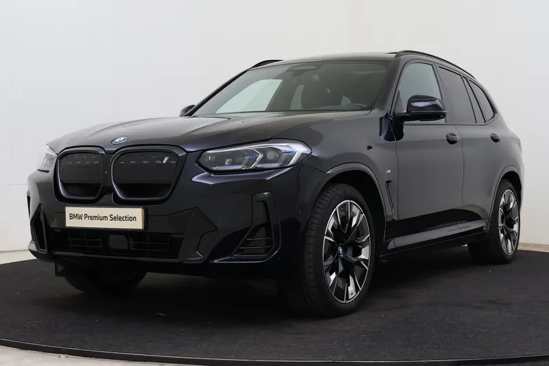 BMW iX3 (2023)