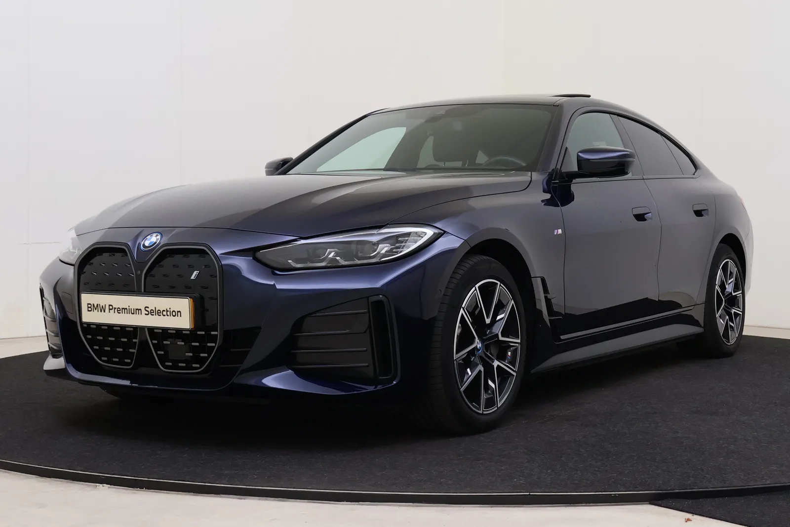 BMW i4 (2023) — foto 1