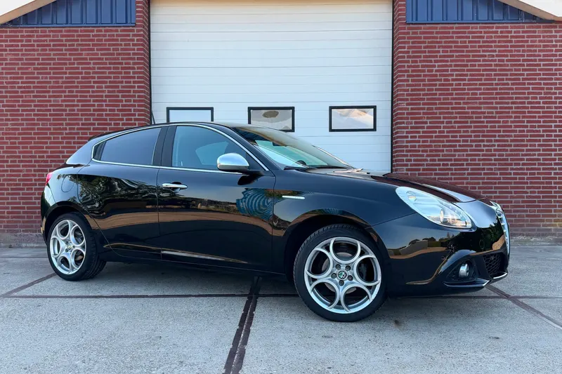 Alfa Romeo Giulietta (2013)