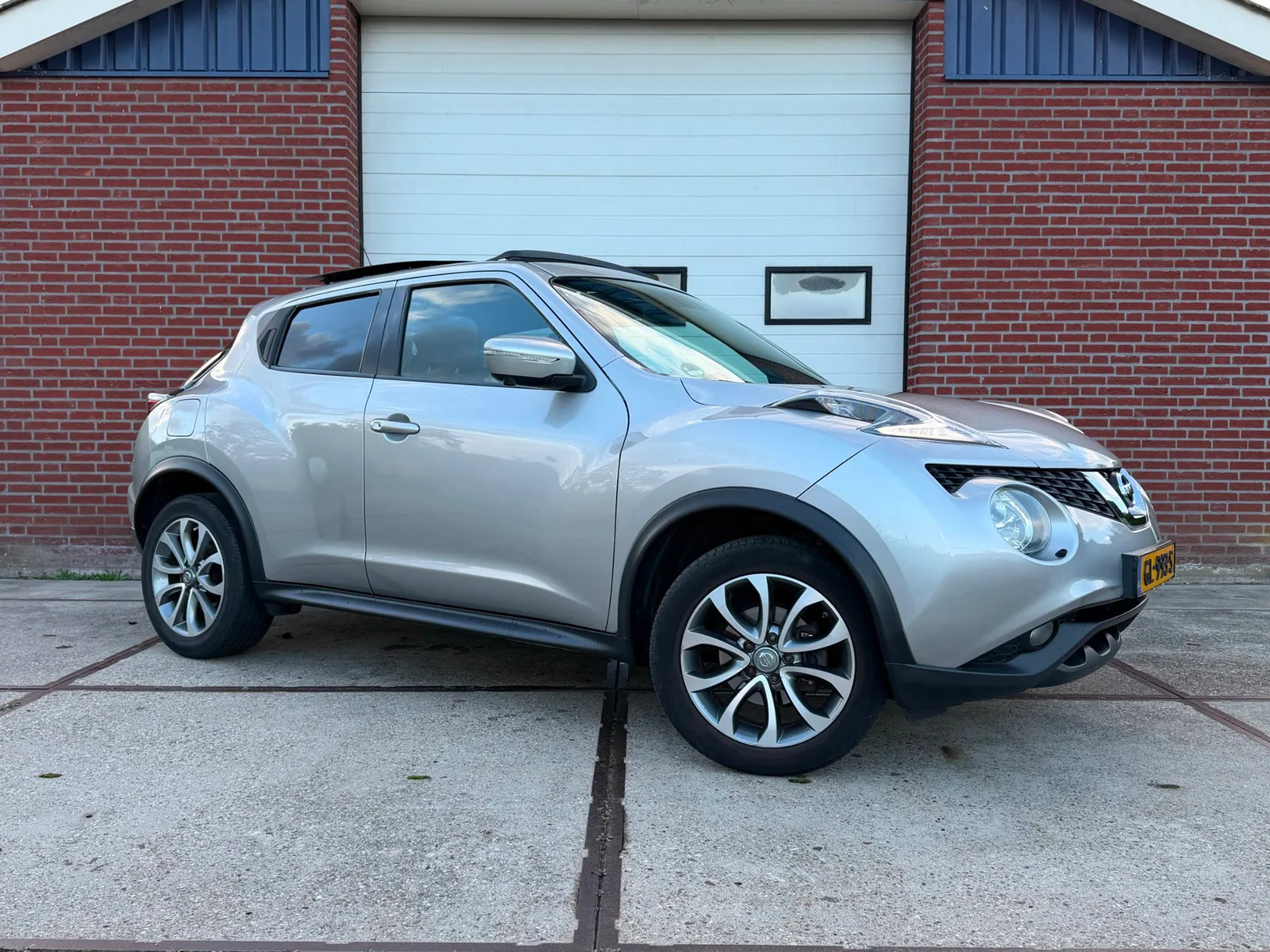 Nissan Juke (2015) — foto 1