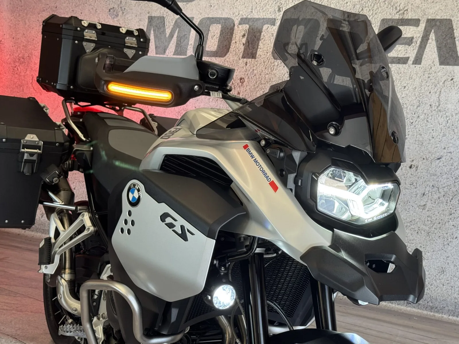 BMW F 900 GS Adventure (2024) — foto 1