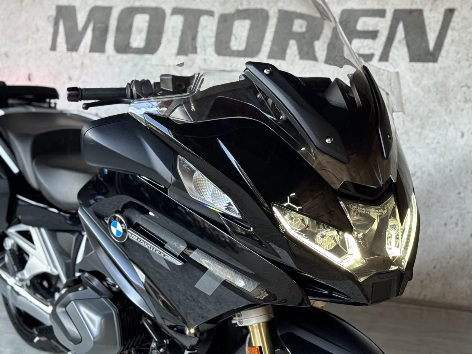 BMW R 1250 RT (2023) — foto 1