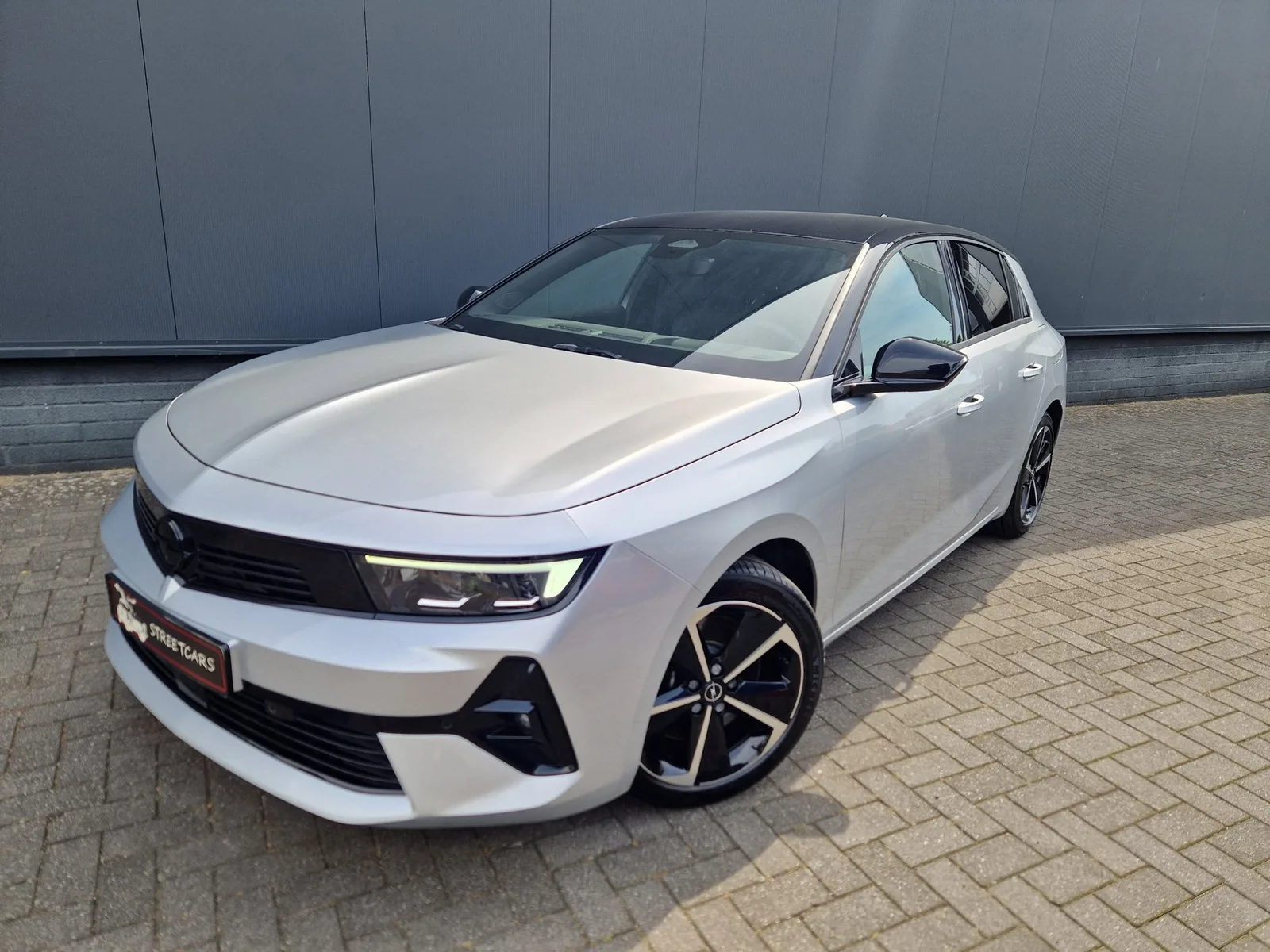 Opel Astra (2024) — foto 1