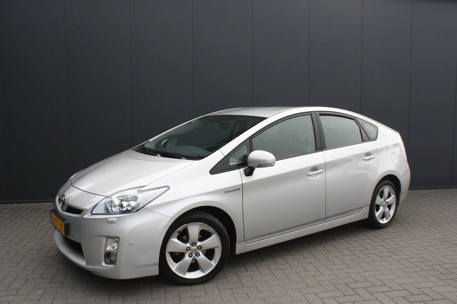 Toyota Prius (2010) — foto 1