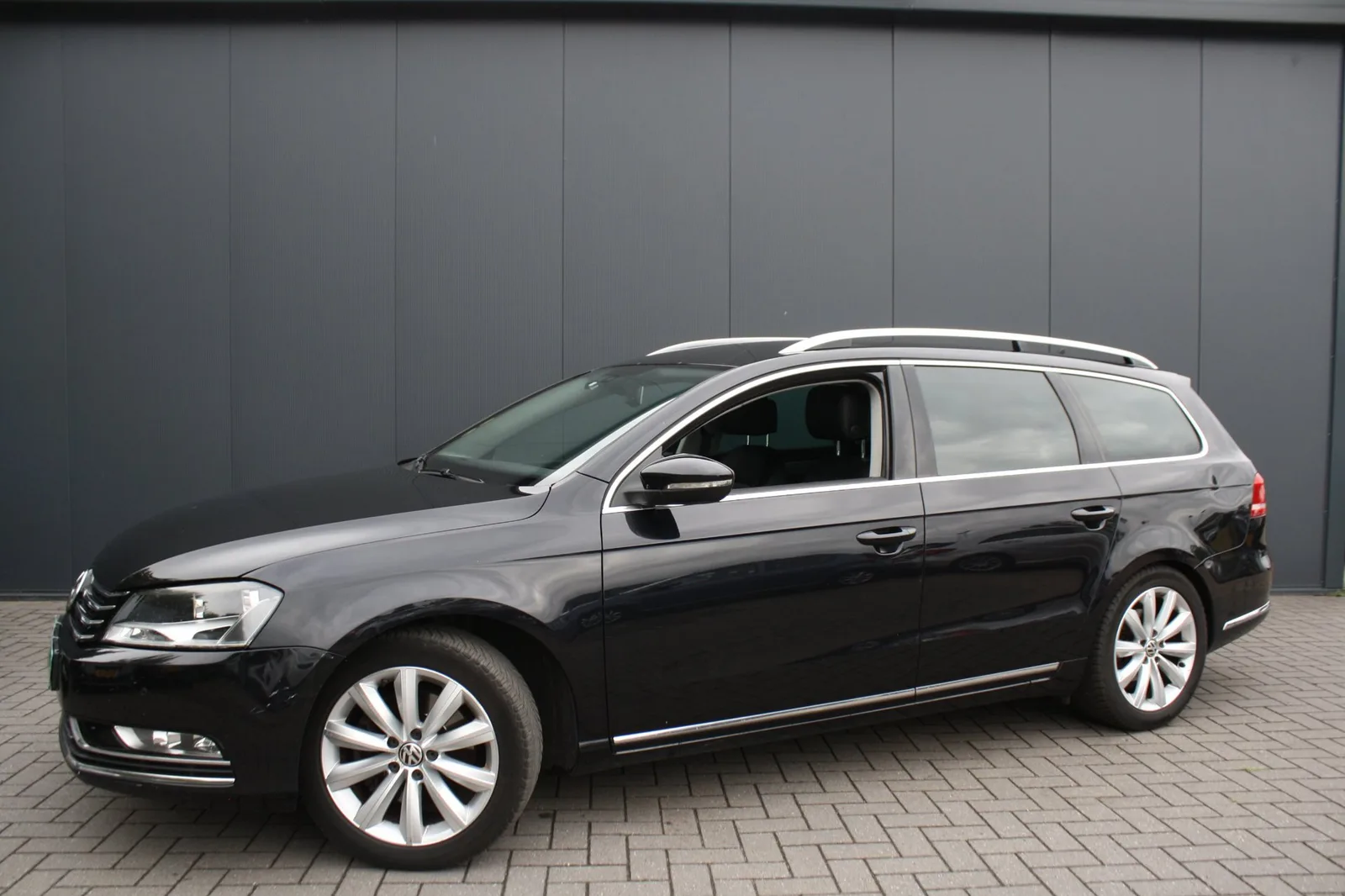Volkswagen Passat (2012) — foto 1