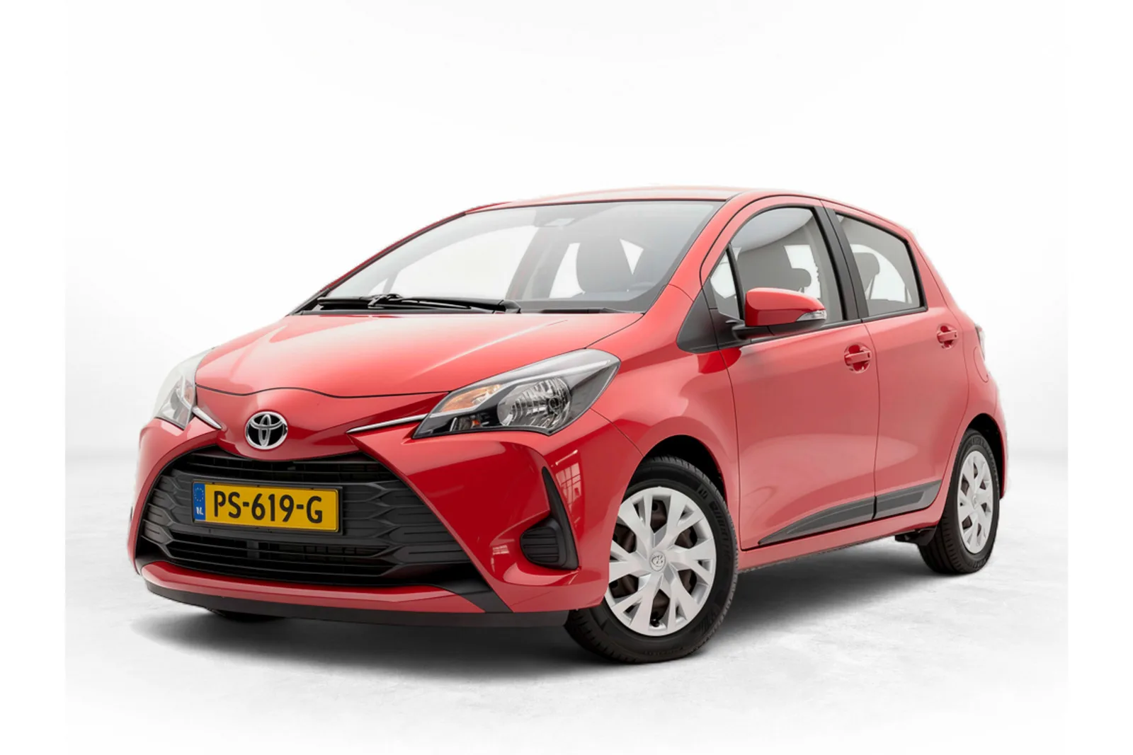 Toyota Yaris (2017) — foto 1