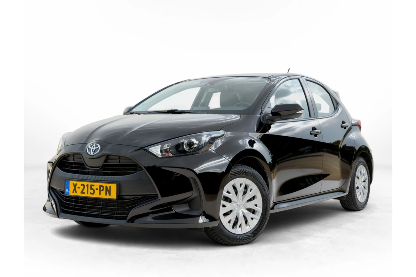 Toyota Yaris (2024) — foto 1