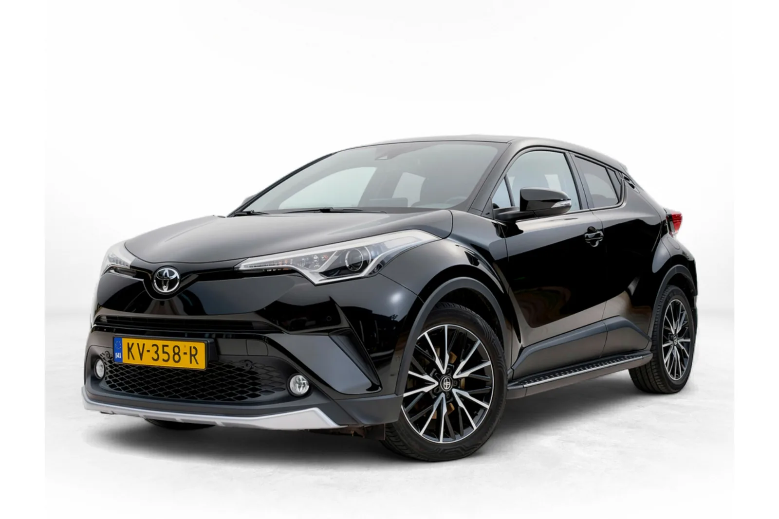 Toyota C-HR (2016) — foto 1