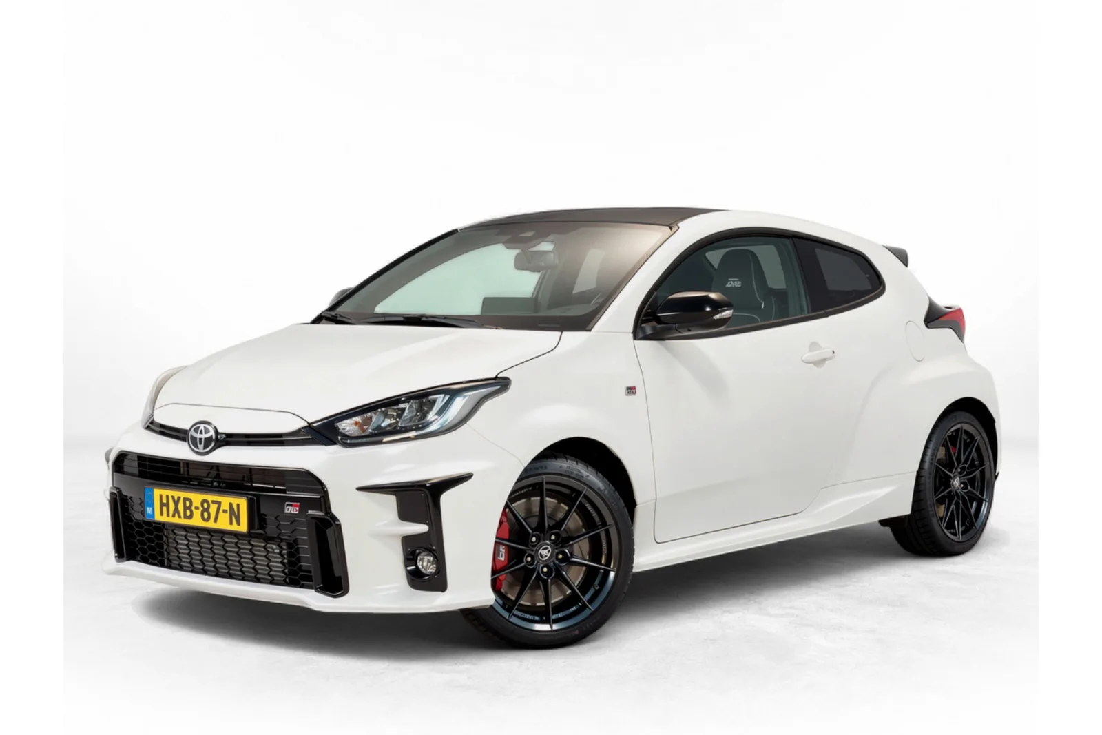Toyota Yaris (2023) — foto 1