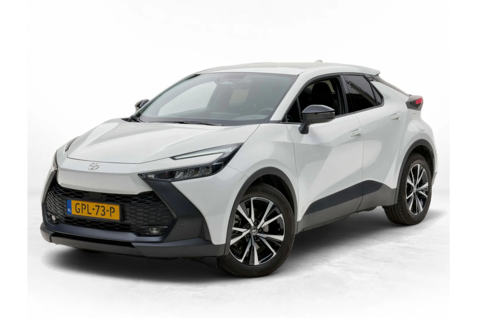 Toyota C-HR (2024) — foto 1