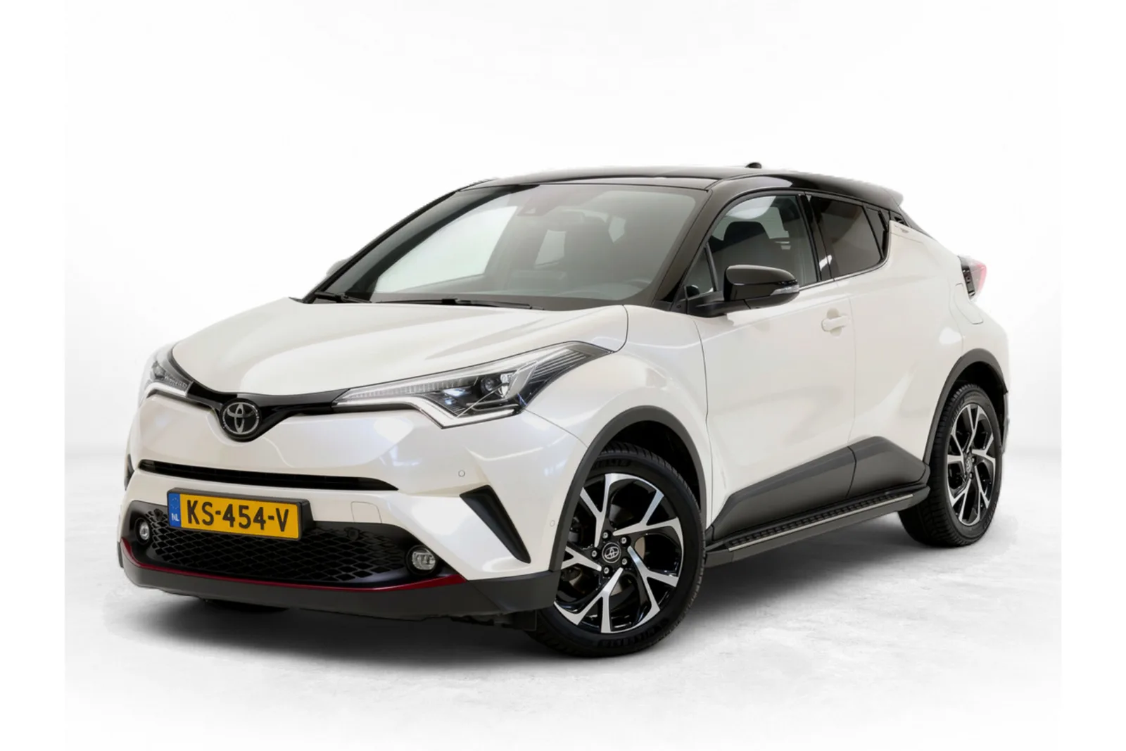Toyota C-HR (2016) — foto 1
