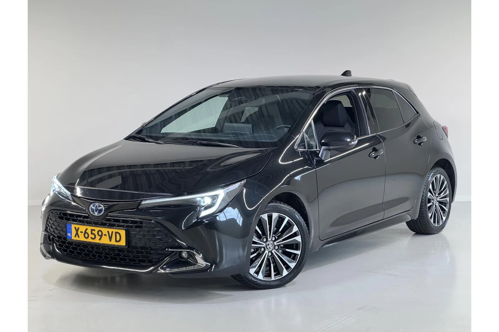 Toyota Corolla (2024) — foto 1