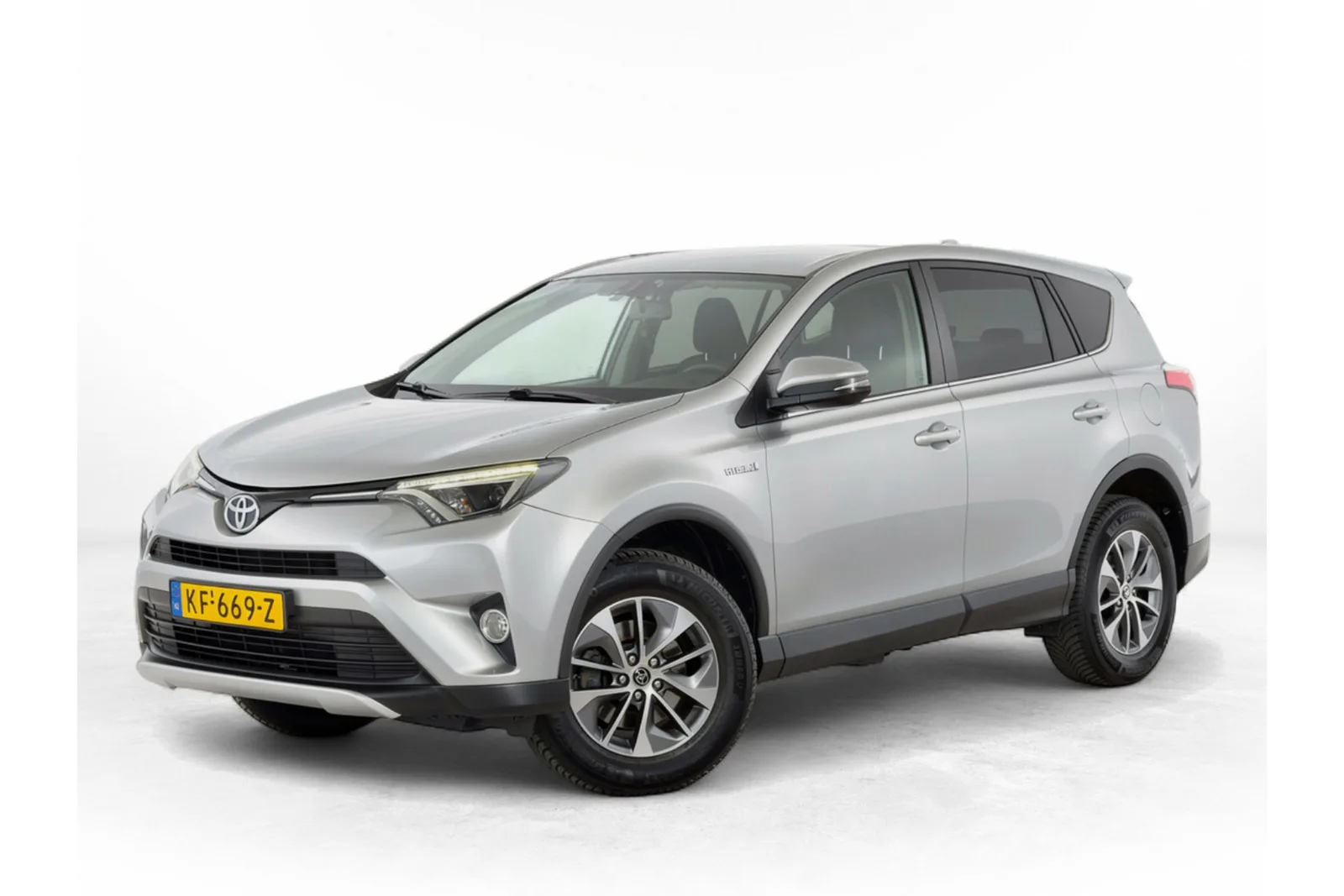 Toyota RAV4 (2016) — foto 1