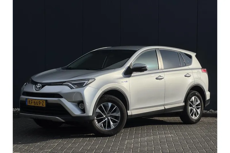 Toyota RAV4 (2016)