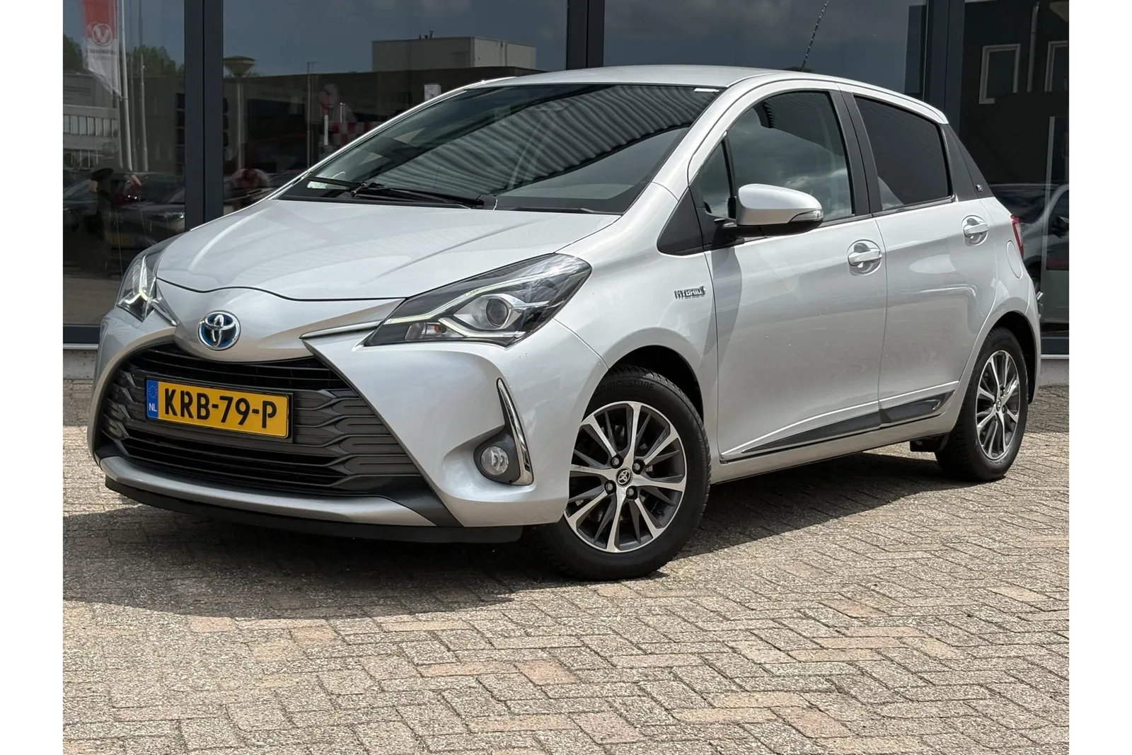 Toyota Yaris (2020) — foto 1