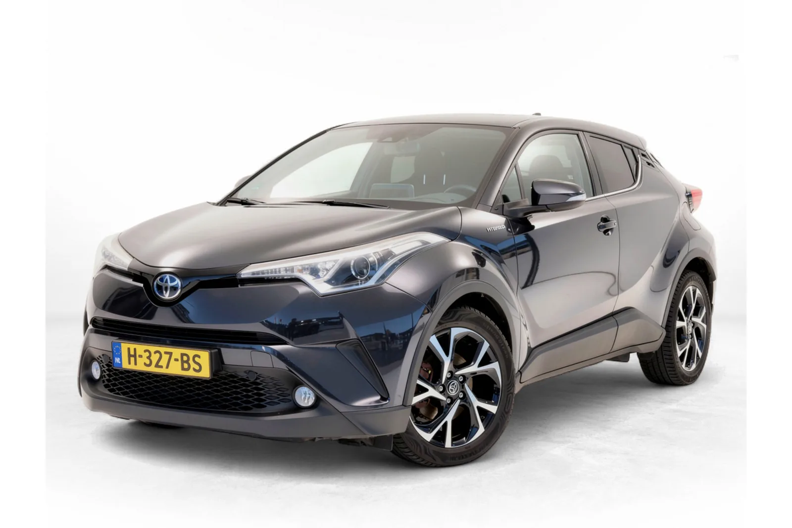 Toyota C-HR (2019) — foto 1