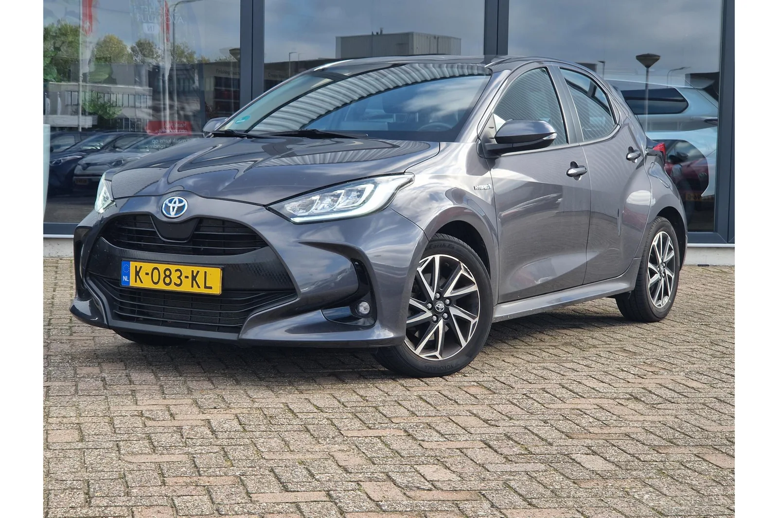 Toyota Yaris (2021) — foto 1